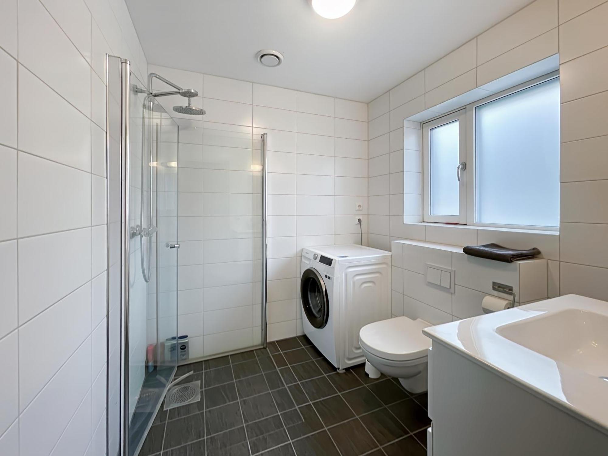 Near Downtown Nr 24 By Bertis Stavanger